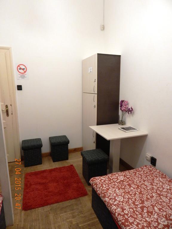 Violet Hostel Budapest Zimmer foto